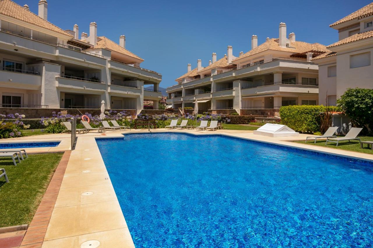 Appt 401-3-Bed-Heaven Beach-Paseo-All Year Heated Pool-Free Bikes Estepona Bagian luar foto
