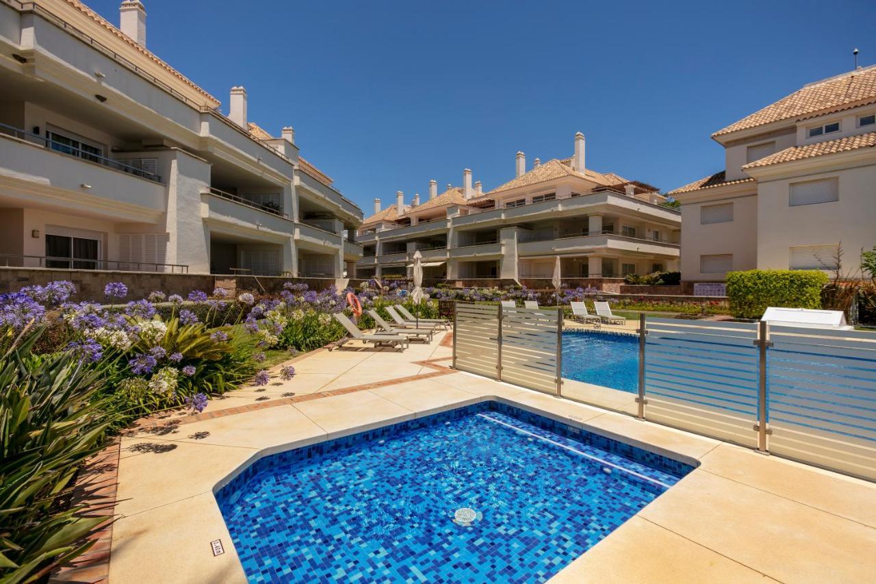 Appt 401-3-Bed-Heaven Beach-Paseo-All Year Heated Pool-Free Bikes Estepona Bagian luar foto