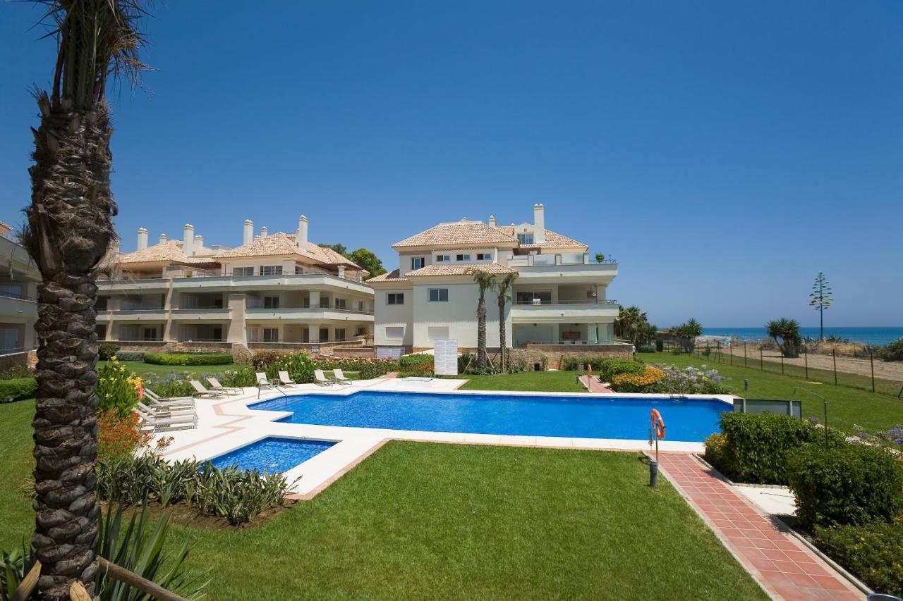Appt 401-3-Bed-Heaven Beach-Paseo-All Year Heated Pool-Free Bikes Estepona Bagian luar foto